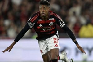Bruno Henrique decide, e Flamengo vence o Inter pela Libertadores img_8895-1.jpg