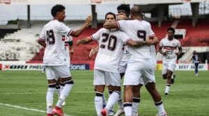 Massacre no Arruda: Santa Cruz aplica 6 a 0 no Jaguar e ganha fôlego para o Clássico img_1319-2.jpg