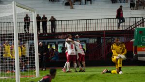 Náutico vence Atlético-GO de virada em Goiânia e soma primeiros pontos na Série B img_1968-1.jpg