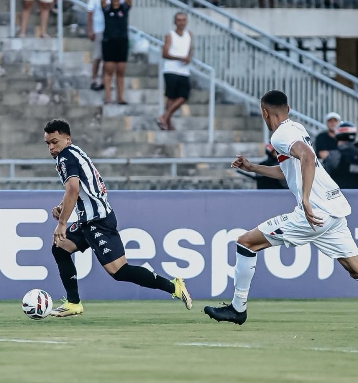 Santa Cruz reage duas vezes e arranca empate com o Botafogo-PB no Almeidão