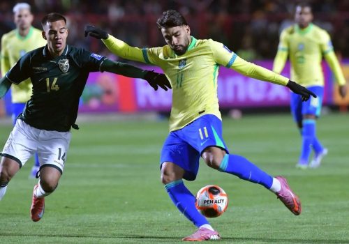 Brasil sofre na altitude, perde para a Bolívia e encerra invencibilidade de Ancelotti nas Eliminatórias