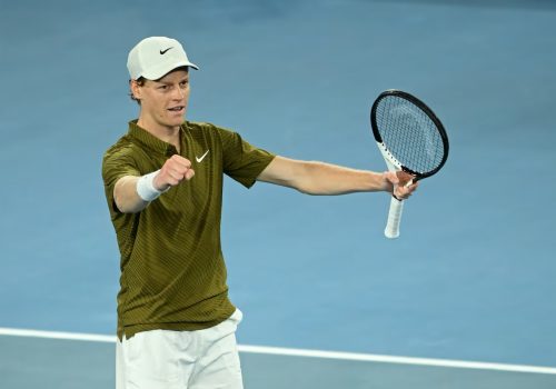 Semifinais definidas: Sinner reencontra Djokovic e Alcaraz encara Zverev na Austrália