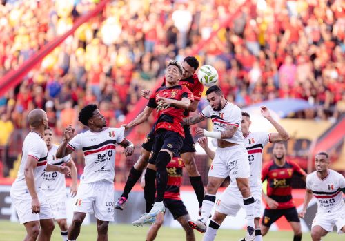 No apagar das luzes! Sport vence Clássico das Multidões nos acréscimos e carimba vaga na semifinal