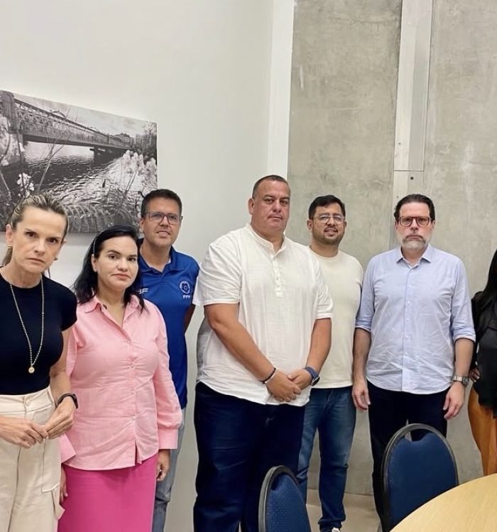 Arena de Pernambuco veta gramado para semifinais; Santa Cruz e Retrô concordam com a decisão após visita técnica