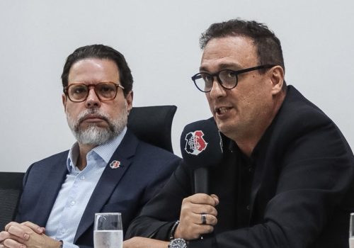 Mercado Tricolor: Além de Ronald e Tiago Marques, Santa Cruz mira mais um ponta para fechar o setor de ataque