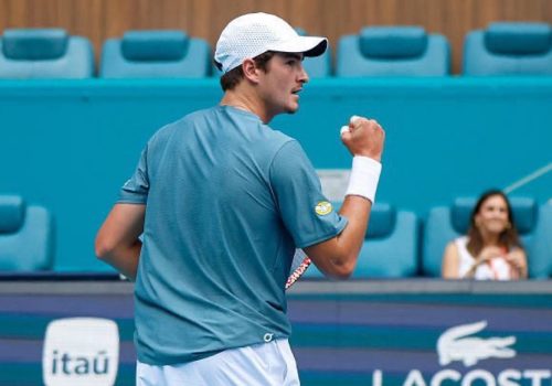 Que venha o Alcaraz! João Fonseca brilha em Miami, dá o troco em Marozsán e garante encontro com o número 1 do mundo