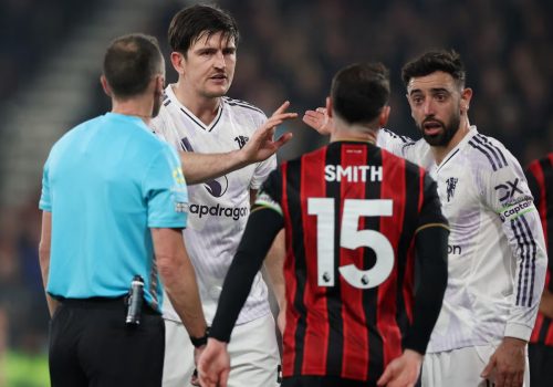 Em jogo marcado por polêmicas na arbitragem, Bournemouth e Manchester United empatam em duelo pela Premier League