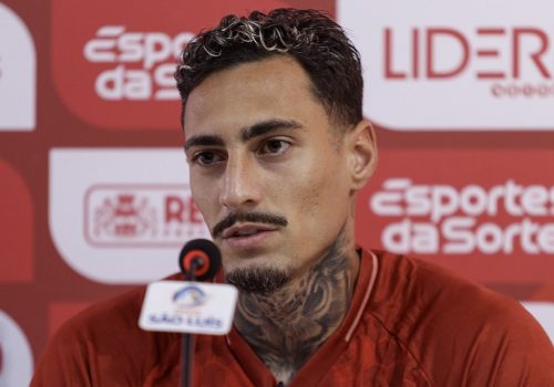 Derek projeta Série B e destaca disputa “sadia” no ataque do Náutico