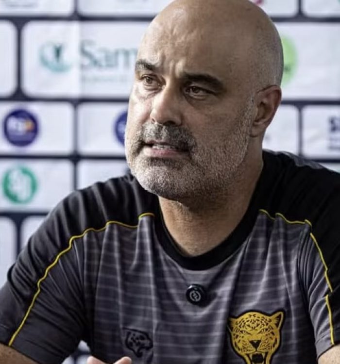 Santa Cruz anuncia Cristian de Souza como novo técnico para sequência da Série C