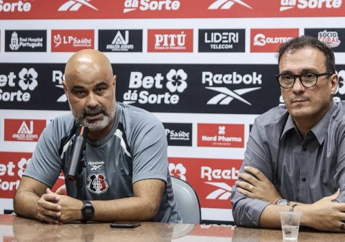 Cristian de Souza é apresentado no Santa Cruz: “Vim pelo peso da camisa e para gerar resultados rápidos”
