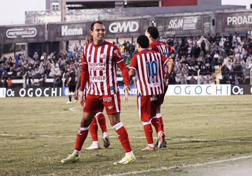 Timbatível! Fora de casa, Náutico aplica goleada diante do Operário-PR pela Série B
