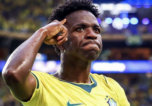Com show de Vini Jr., Brasil faz sua melhor atuação na Copa, goleia a Escócia e garante liderança do grupo