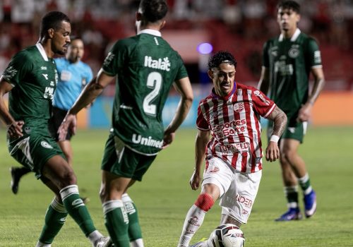 Náutico perde para o Goiás nos Aflitos e amplia sequência sem vitórias na Série B