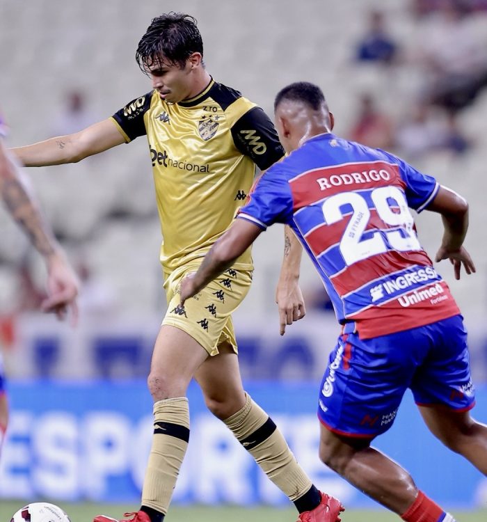 Sport sofre gol no último minuto e perde para o Fortaleza no Castelão