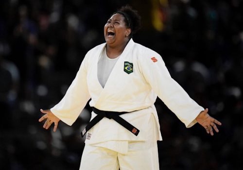 Primeira Medalha de Ouro do Brasil em Paris 2024: Beatriz Souza Brilha no Judô