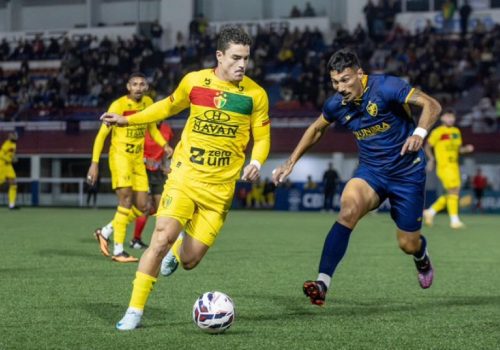 Retrô surpreende, bate o Brusque fora por 2 a 1 e larga da lanterna na Série C