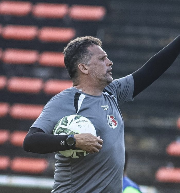 Claudinei Oliveira avalia plantel do Santa Cruz e projeta Série C: “Missão difícil, mas vamos trabalhar pelo acesso”